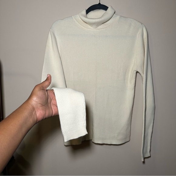 GAP 100% Cotton Ribbed Long SleeveTurtleneck Butter Yellow Sweater Size M - Picture 7 of 14